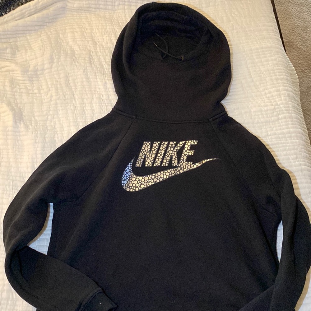Black Nike sweatshirt